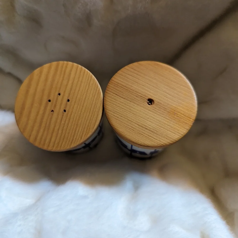 Baseball fans! Vintage salt and pepper